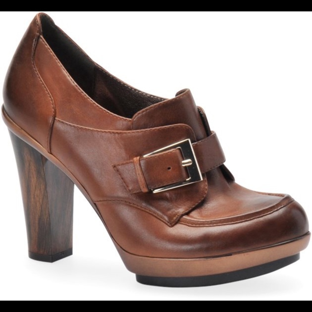 Sofft Nickleby brown leather booties size 8
